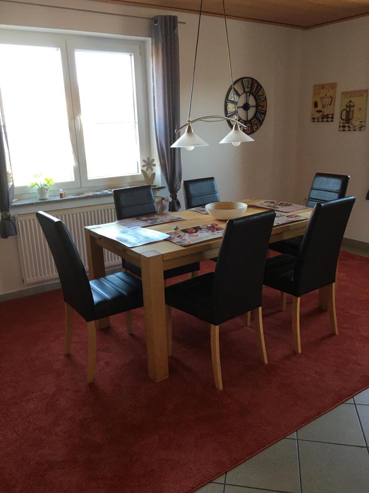 Tolle Ferienwohnung in Löffelsterz Schonungen Exterior foto